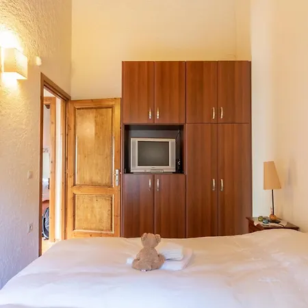 Riverside Chalet With Panoramic View Eptalofos
