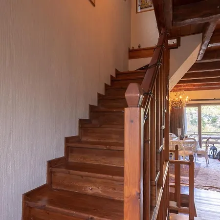 Riverside Chalet With Panoramic View