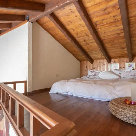 Riverside Chalet With Panoramic View Chalé