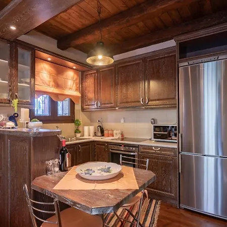 Riverside Chalet With Panoramic View